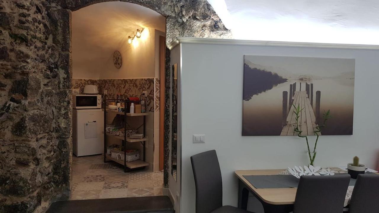 La Piccola Grotta Ursino Catânia Exterior foto