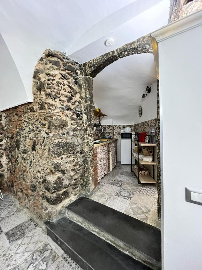 La Piccola Grotta Ursino Catânia Exterior foto
