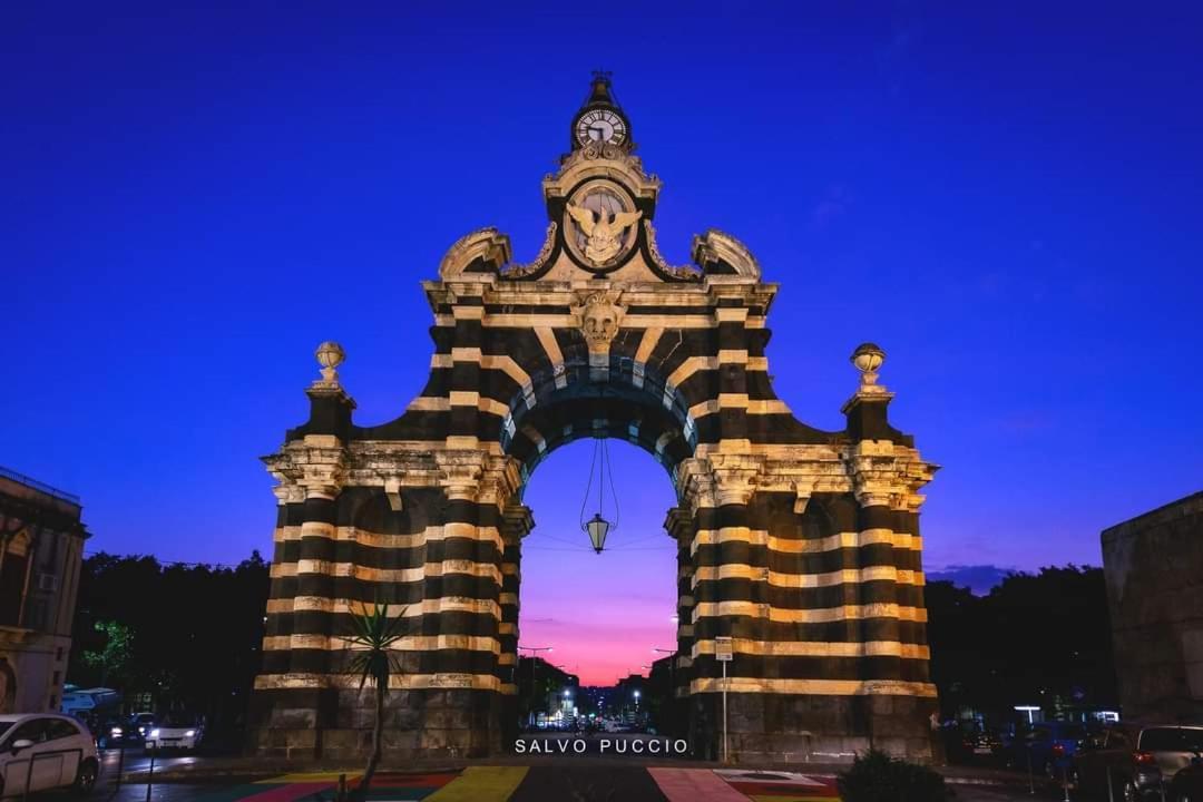 La Piccola Grotta Ursino Catânia Exterior foto