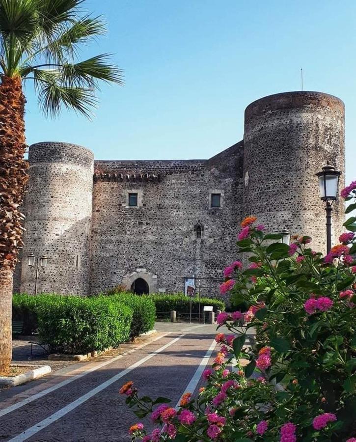 La Piccola Grotta Ursino Catânia Exterior foto