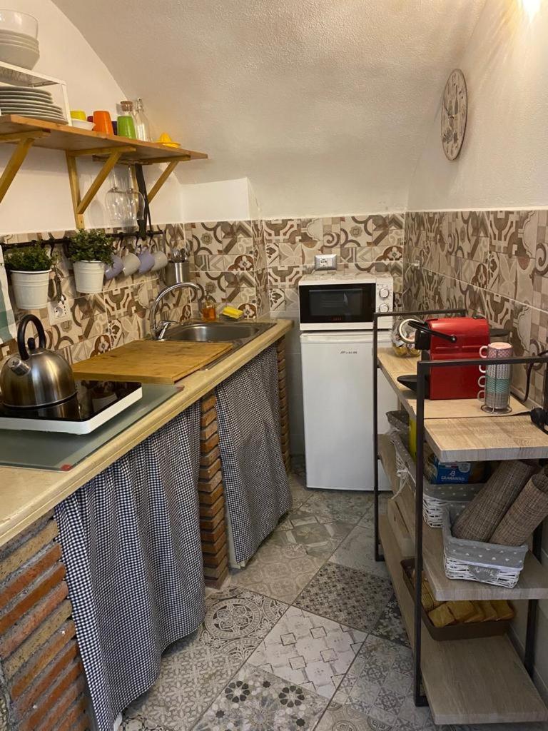 La Piccola Grotta Ursino Catânia Exterior foto